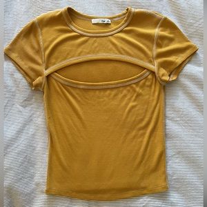 Aritzia | Wilfred Free Ruby Short Sleeve with Chest Cut-Out in Mustard - Size M